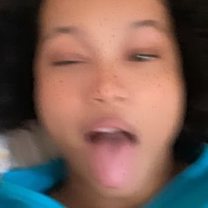 Meet your Posher, Isabel